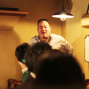 高校の同級生。産業ロボット売ってる大口